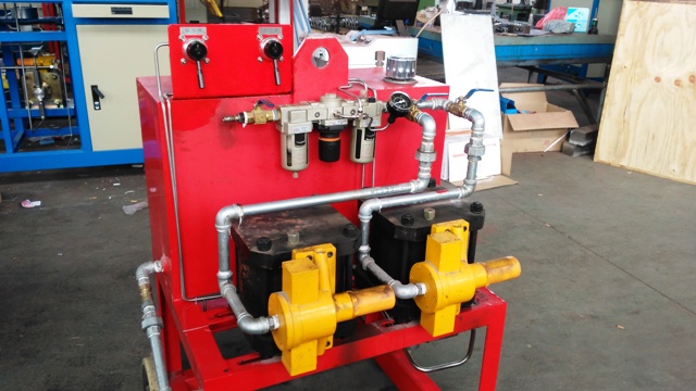 QY140新型气动试压泵